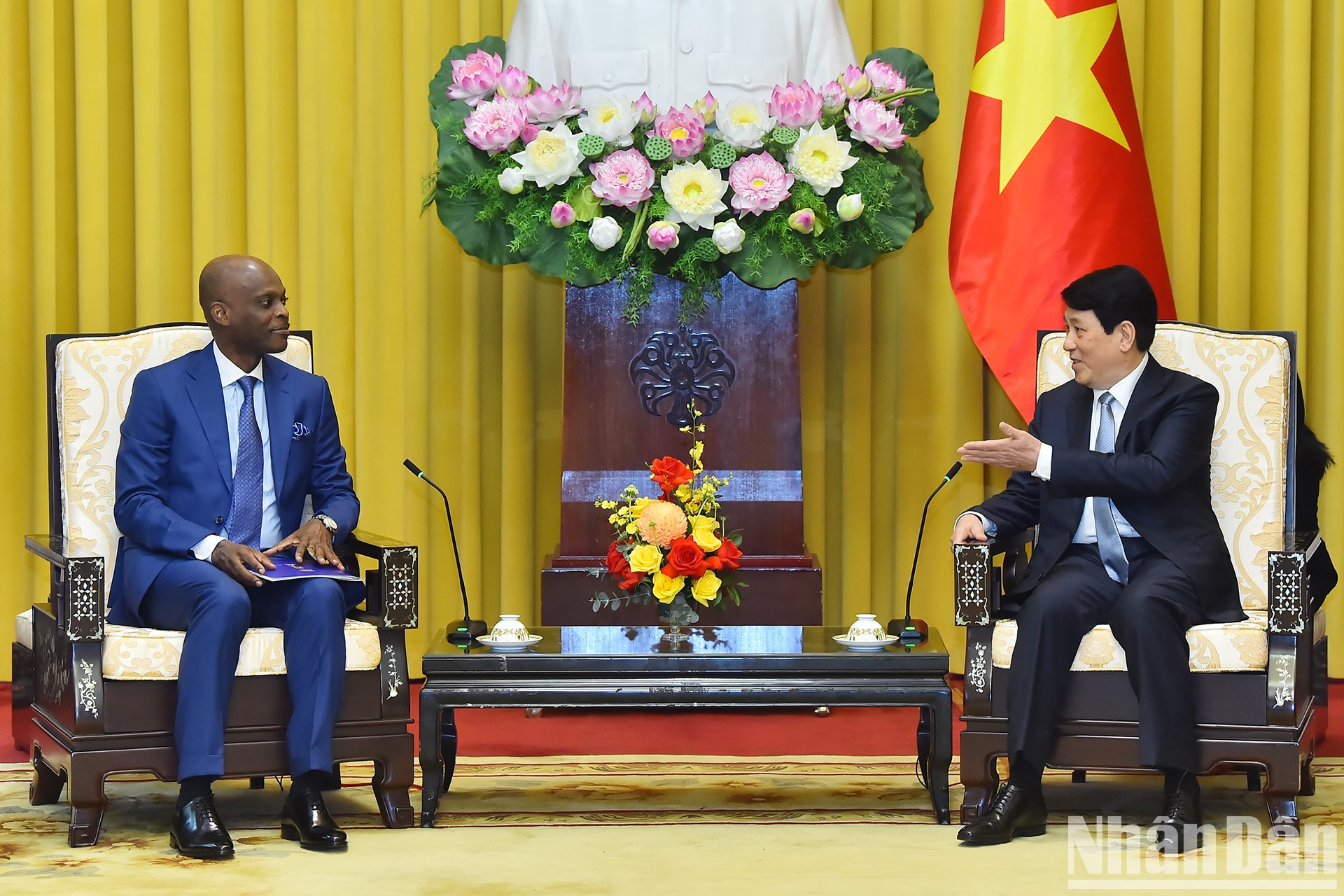 El presidente vietnamita sostiene conversaciones con el canciller de Togo. El presidente vietnamita sostiene conversaciones con el canciller de Togo.