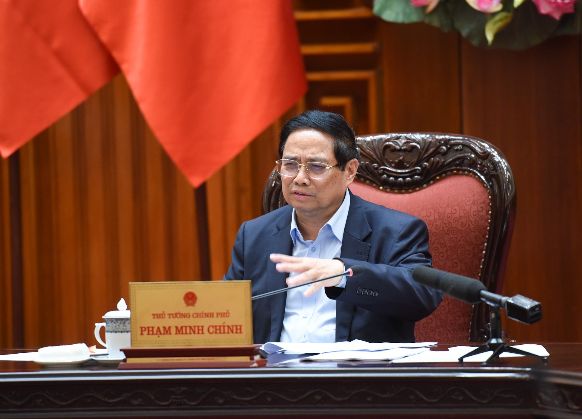 [Foto] Premier de Vietnam revisa preparación del proyecto ferroviario Lao Cai-Hanói-Hai Phong ảnh 1