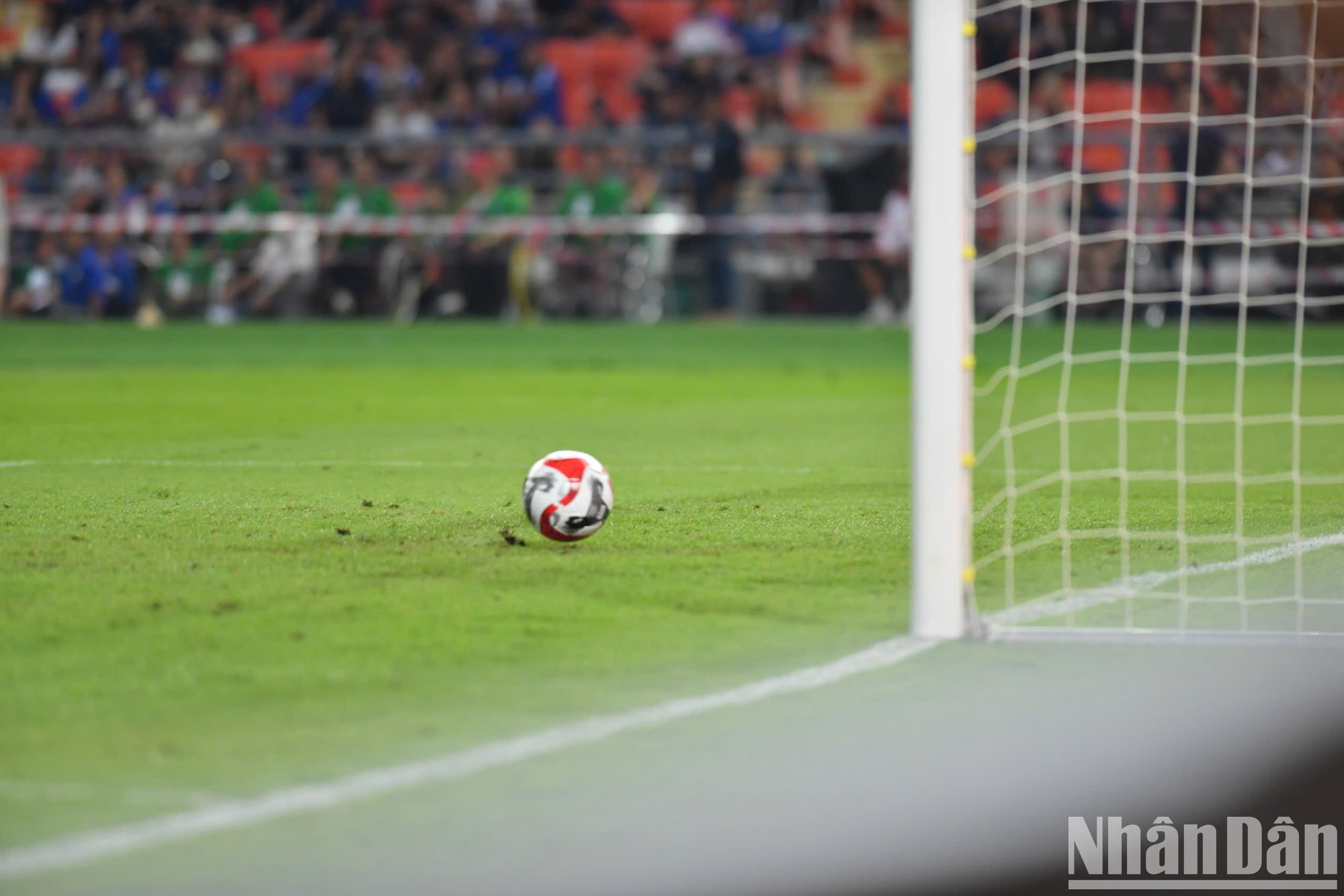 El gol acaba con la esperanza del equipo tailandés. El gol acaba con la esperanza del equipo tailandés.