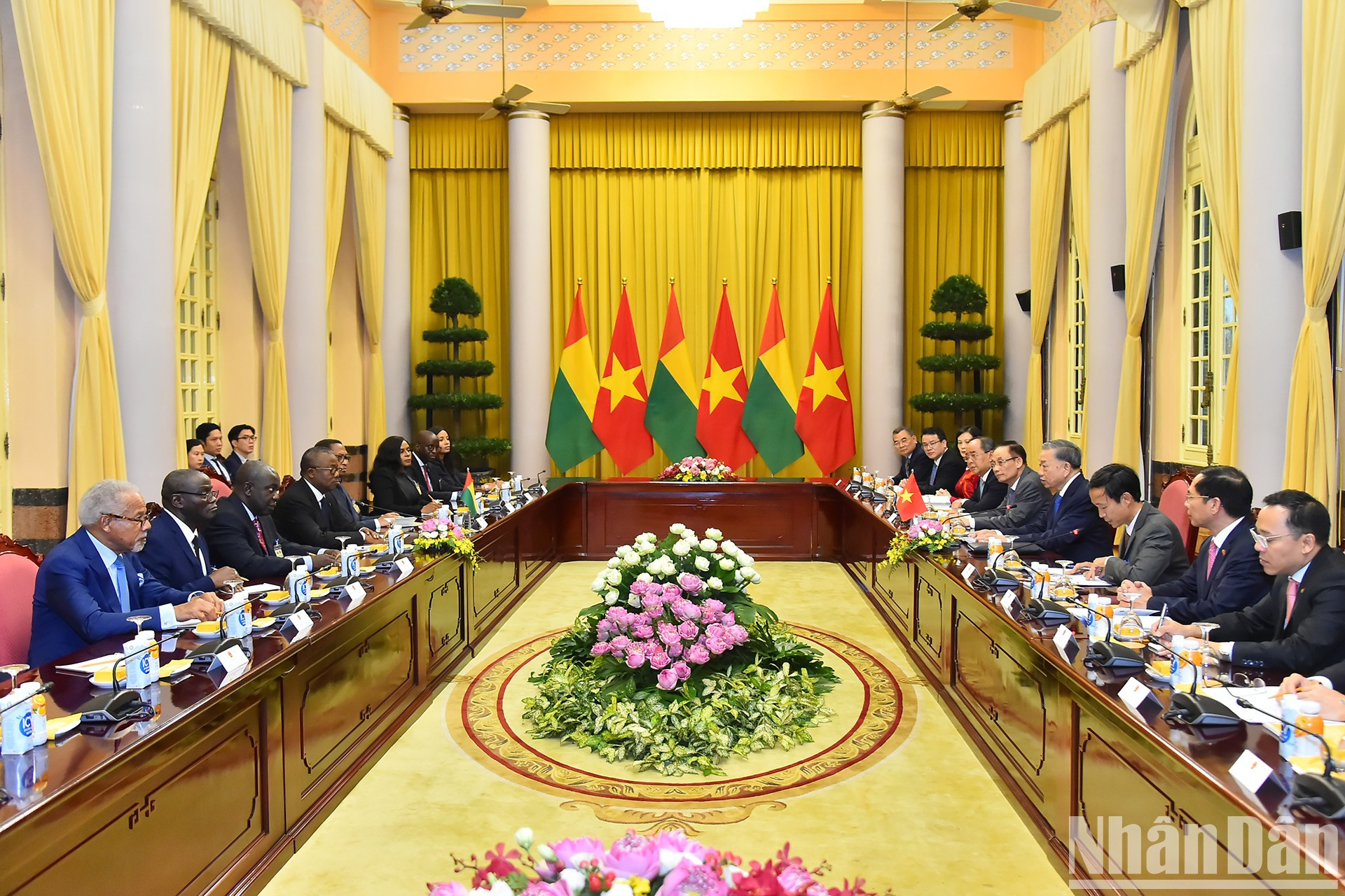 Panorama del encuentro. Panorama del encuentro.