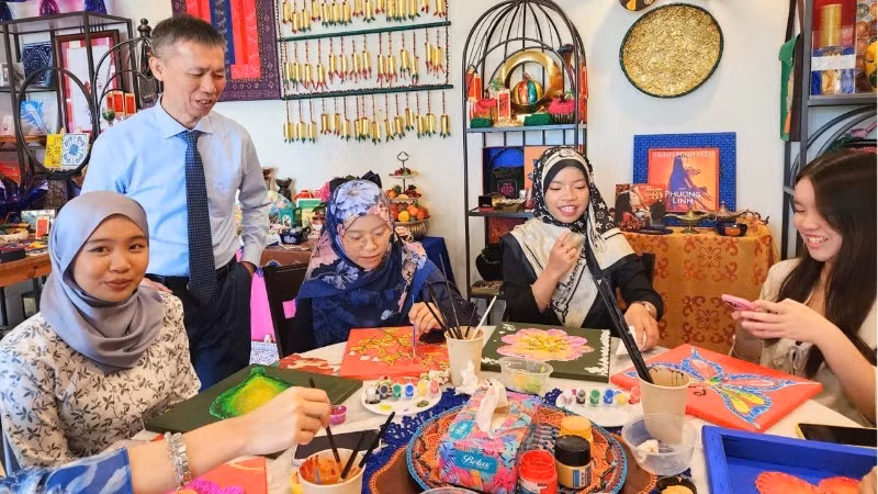En la actividad. (Foto: Embajada de Vietnam en Brunéi)