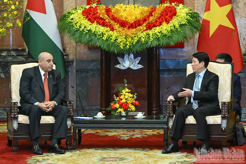 Escena de la reunión. (Foto: Nhan Dan)