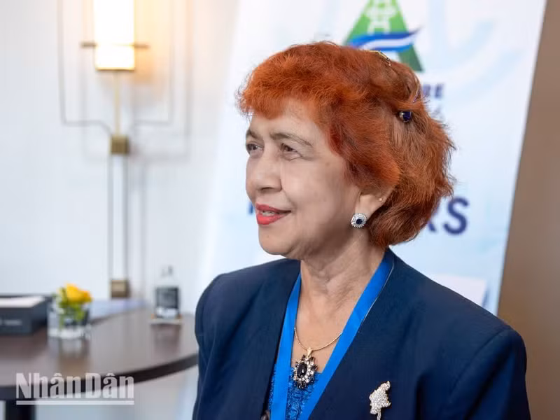 Khin Sabai, representante del Instituto de Estudios Estratégicos e Internacionales de Myanmar, destaca los esfuerzos de Vietnam como propiciador de la cooperación regional. (Foto: Minh Duy)