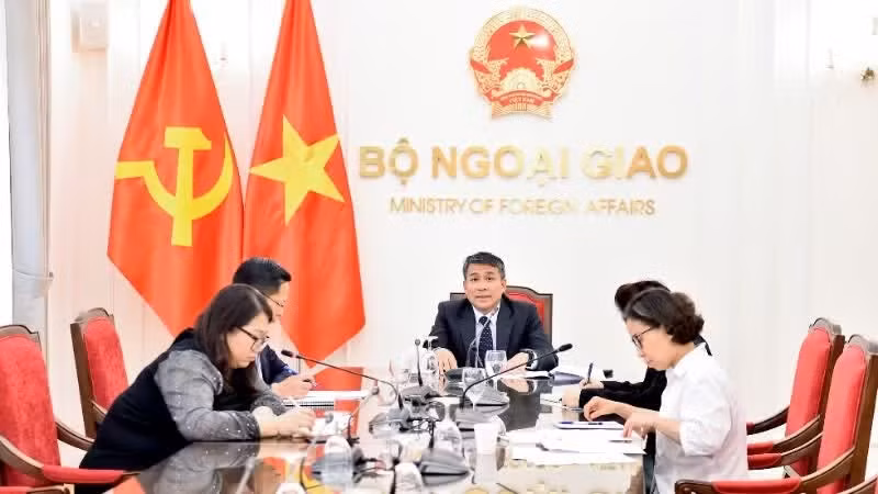 El viceministro permanente de Relaciones Exteriores de Vietnam, Nguyen Minh Vu, en la conversación. (Foto: Ministerio de Relaciones Exteriores de Vietnam)