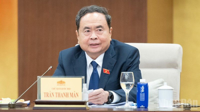 El presidente de la Asamblea Nacional de Vietnam, Tran Thanh Man, interviene en la cita. (Foto: Nhan Dan)