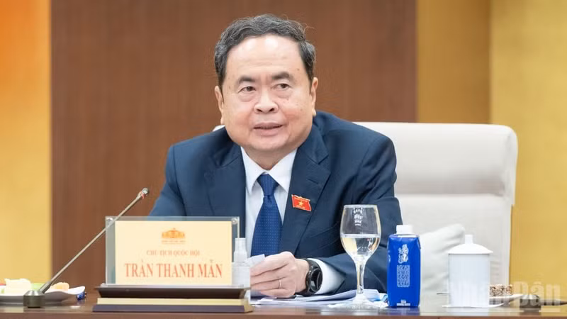 El presidente de la Asamblea Nacional de Vietnam, Tran Thanh Man, interviene en la cita. (Foto: Nhan Dan)