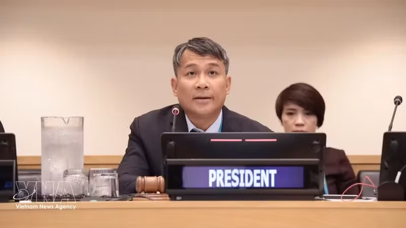 El viceministro de Relaciones Exteriores de Vietnam Nguyen Minh Vu habla en la cita. (Foto: VNA)