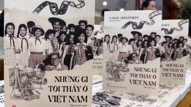 La versión vietnamita del libro de cuentos “Lo que vi en Vietnam”.