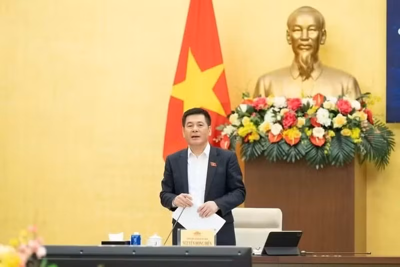 El vicepresidente de la Asamblea Nacional de Vietnam Nguyen Hong Dien en la sesión. (Foto: Portal de la Asamblea Nacional de Vietnam)