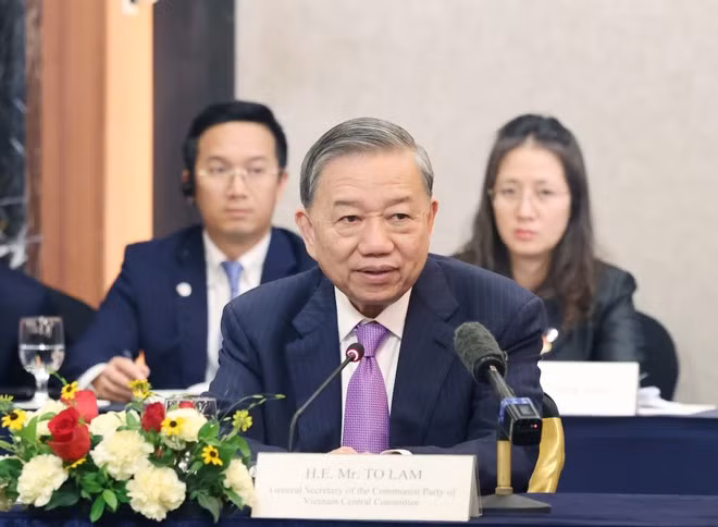 El secretario general del Partido Comunista de Vietnam, To Lam, habla en el encuentro. (Foto: VNA)