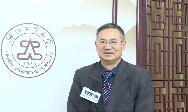 El profesor Cheng Hanping. (Fotografía: VNA)