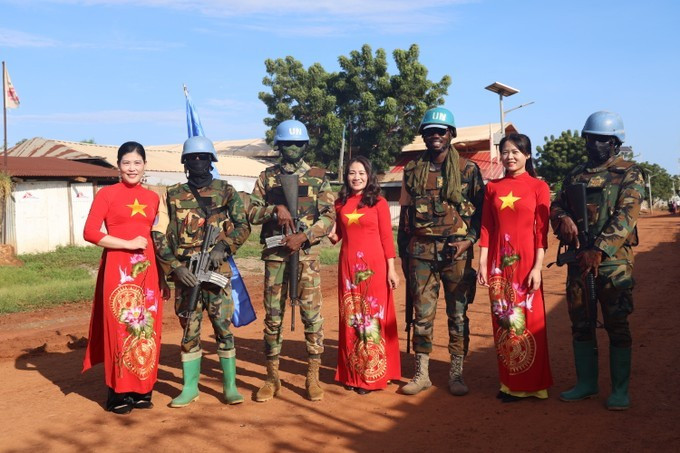 El “Ao dai”, la gastronomía y los cantos folclóricos aportan huellas de la cultura vietnamita en África. (Fotografía: sggp.org.vn)