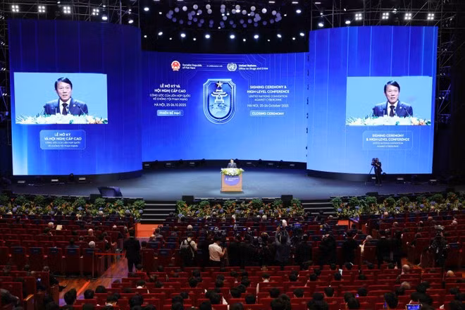 El ministro de Seguridad Pública de Vietnam, general Luong Tam Quang, habla en el evento. (Foto: VNA)