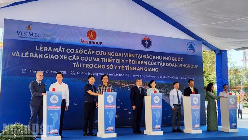 En el acto de lanzamiento. (Foto: Nhan Dan)