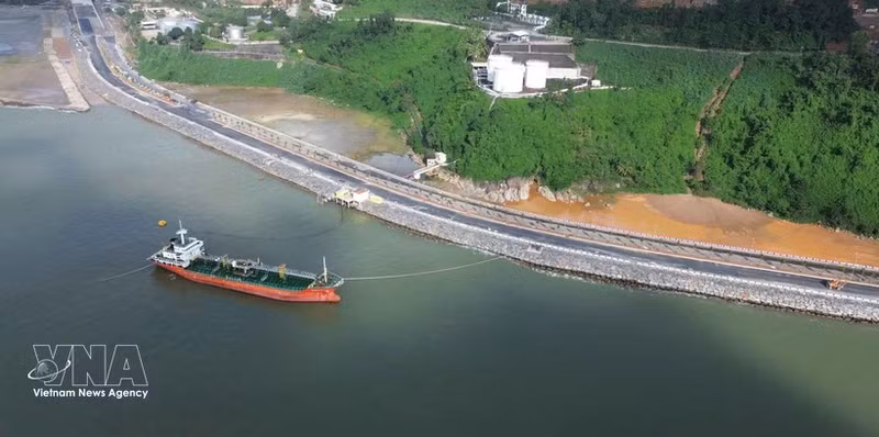 El puerto de Lien Chieu amplía el potencial de economía marítima de ciudad de Da Nang. (Foto: VNA)