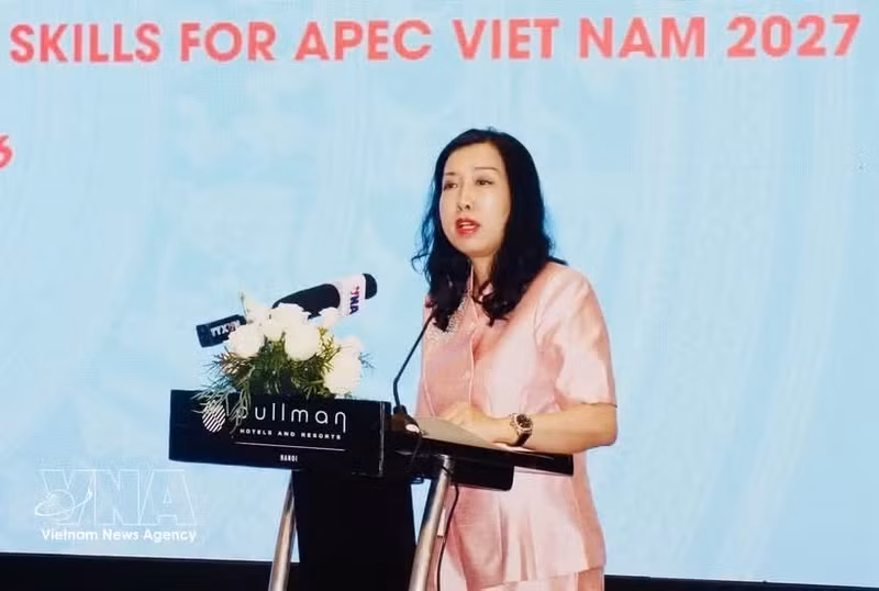 La viceministra de Relaciones Exteriores vietnamita Le Thi Thu Hang interviene en el taller. (Foto: VNA)