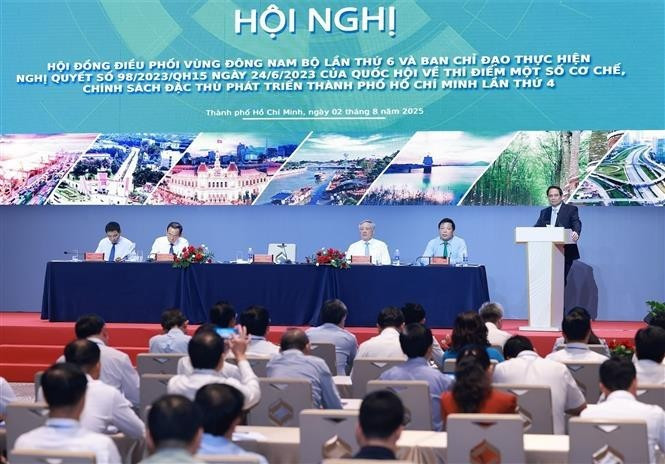 El primer ministro de Vietnam, Pham Minh Chinh, habla en el evento. (Foto: VNA)