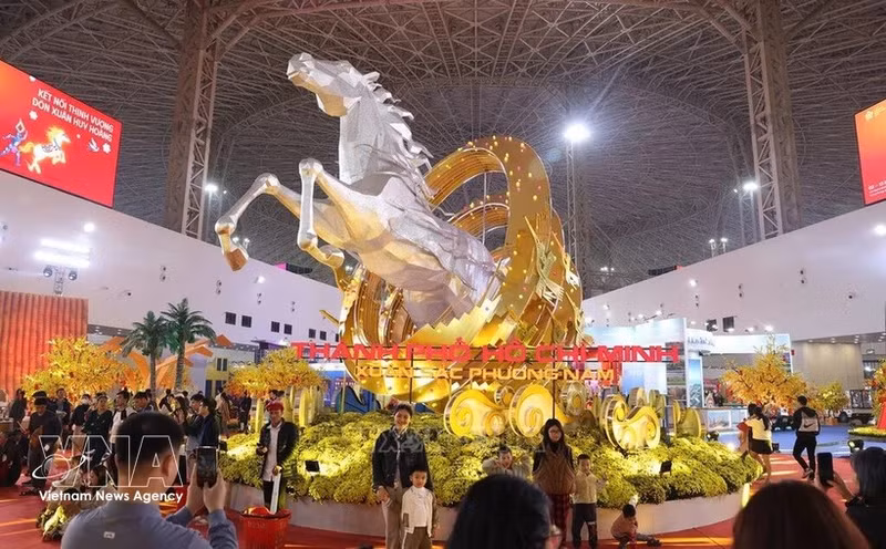La imagen del caballo, animal representativo del venidero Año Nuevo Lunar, en la Feria de Primavera 2026. (Foto: VNA)