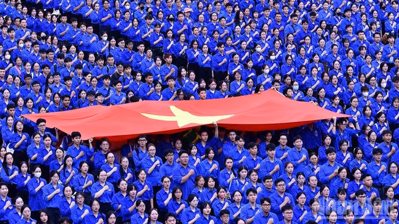 Un total de ocho mil 800 voluntarios participarán en las actividades conmemorativas del 80º aniversario de la Revolución de Agosto y el Día Nacional de Vietnam. (Foto: Nhan Dan)