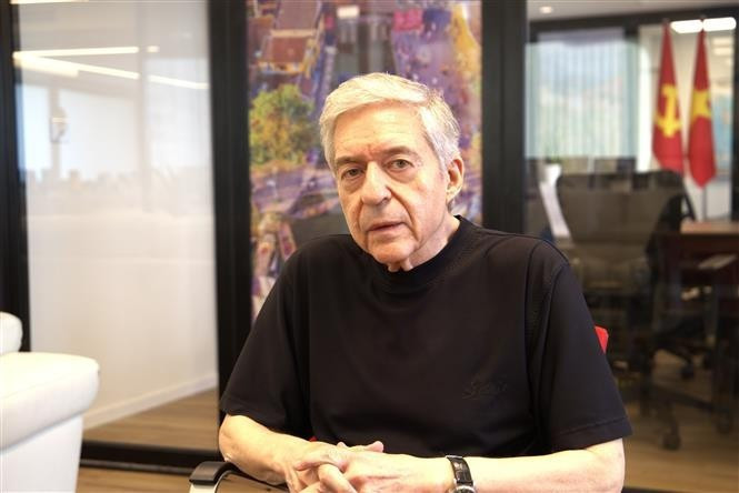El exministro de Justicia de Israel Yossi Beilin. (Foto: VNA)