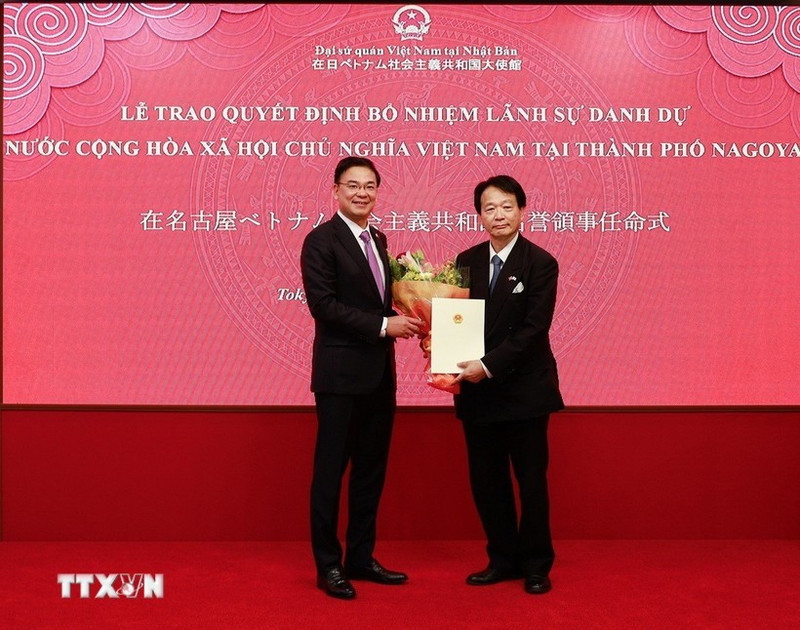 El profesor japonés Natsume Nagato ha sido reelegido como cónsul honorario de Vietnam en la ciudad de Nagoya. (Foto: VNA)