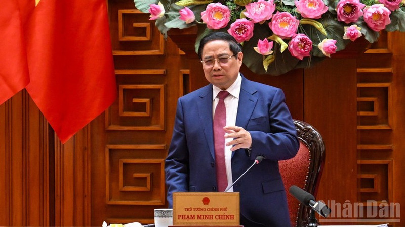 El primer ministro de Vietnam, Pham Minh Chinh, interviene en la reunión. (Foto: Nhan Dan)