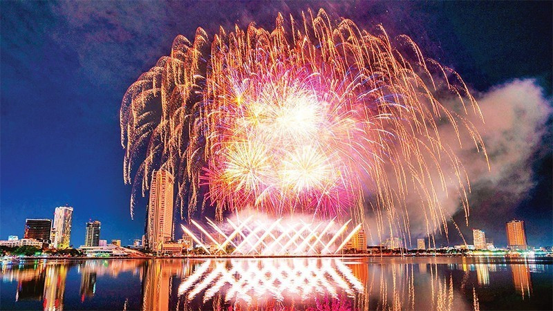 El Festival Internacional de Fuegos Artificiales de Da Nang (DIFF) 2026 se celebrará bajo el lema “Da Nang: Horizontes unidos”. (Foto: Nhan Dan)