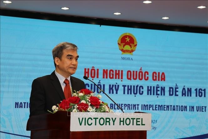El jefe del Departamento de Cooperación Internacional del Ministerio del Interior, Luu Quang Tuan, habla en el evento. (Foto: VNA)