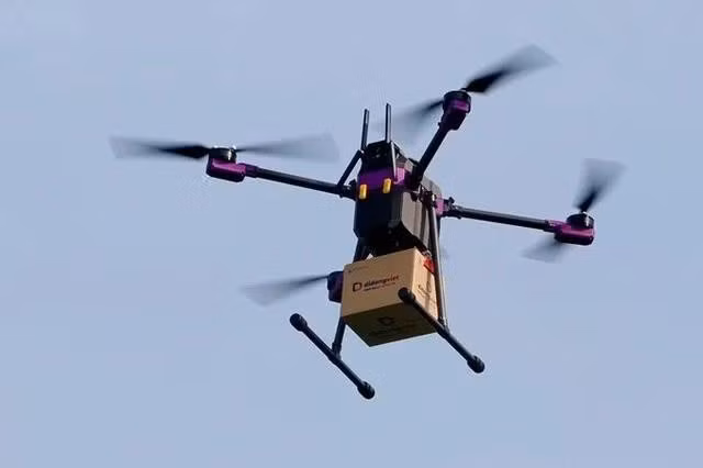 Pruebas de servicios de entrega mediante vehículos aéreos no tripulados en el Parque de Alta Tecnología de Ciudad Ho Chi Minh. (Foto: VGP)