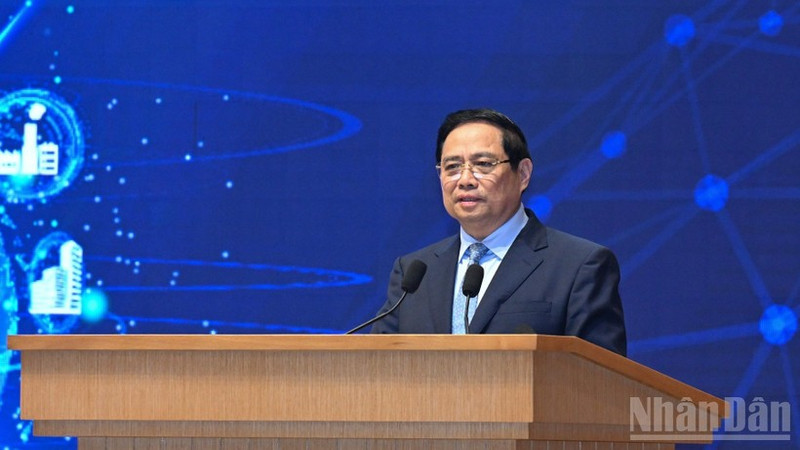 El primer ministro de Vietnam, Pham Minh Chinh, interviene en el evento. (Foto: Nhan Dan)