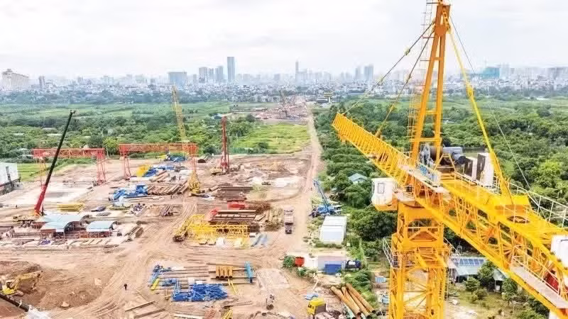 Sitio de construcción del puente de Tu Lien en Hanói. (Foto: Nhan Dan)