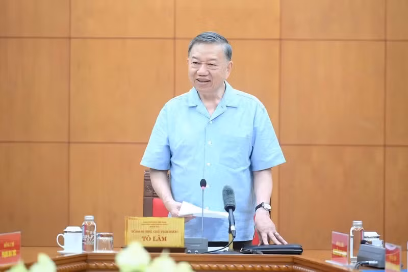 El secretario general del Partido Comunista y presidente de Vietnam, To Lam, interviene en la reunión. (Foto: Nhan Dan)