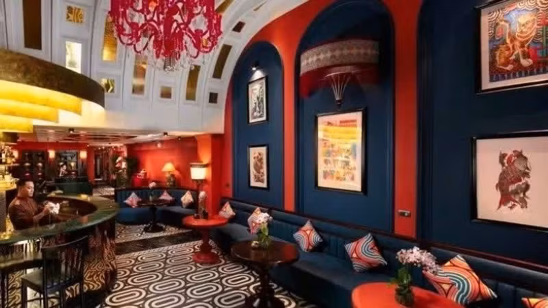 Las pinturas folclóricas añaden una impronta cultural a los alojamientos turísticos. (Foto: L'Hôtel du LAC Hanoi)