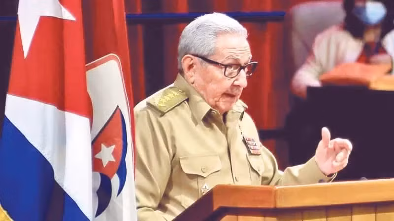 El compañero Raúl Castro.