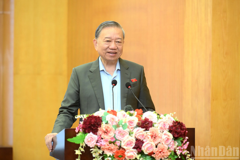El secretario general del Partido Comunista de Vietnam, To Lam, interviene en la cita. (Foto: Nhan Dan)