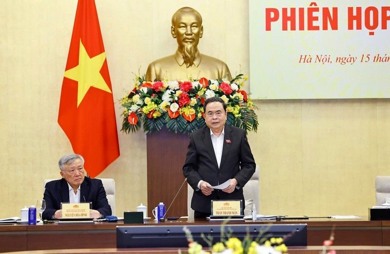El presidente de la Asamblea Nacional de Vietnam, Tran Thanh Man, habla en la reunión. (Foto: VNA)