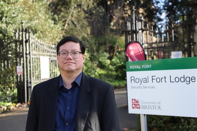 El doctor Ho Quoc Tuan, profesor titular de la Universidad de Bristol (Reino Unido). (Foto: VNA)