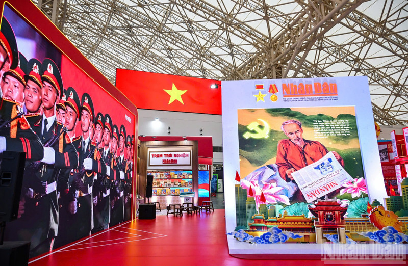 El espacio del periódico Nhan Dan en la exposición. (Foto: Nhan Dan)