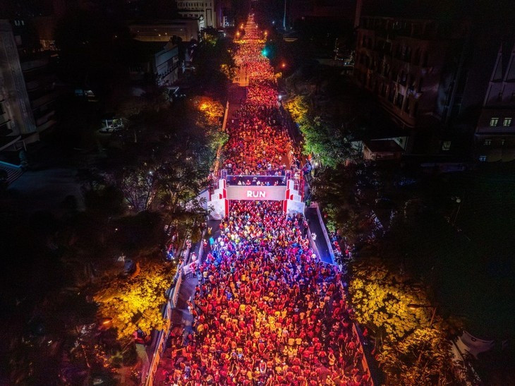 Corredores de la edición 2024 del maratón en posición de salida. (Foto: Comité organizador)