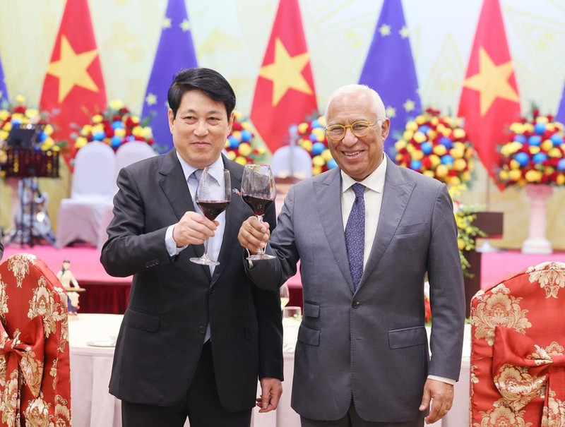 El presidente de Vietnam, Luong Cuong, y el titular del Consejo Europeo, António Costa, en el evento. (Foto: VNA)