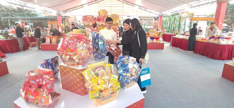 En los stands del evento. (Foto: VNA)