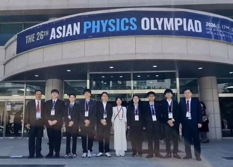 Vietnam se ubica entre los ocho mejores equipos en la 26ª Olimpiada Asiática de Física. (Foto: Ministerio de Educación y Formación de Vietnam)