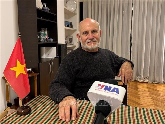 El periodista cubano Martín Hacthoun, corresponsal de Prensa Latina en Buenos Aires. (Foto: VNA)