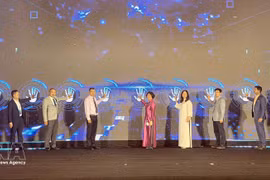 Delegados inauguran el Espacio Negocios & Conexión B2B. (Foto: VNA)