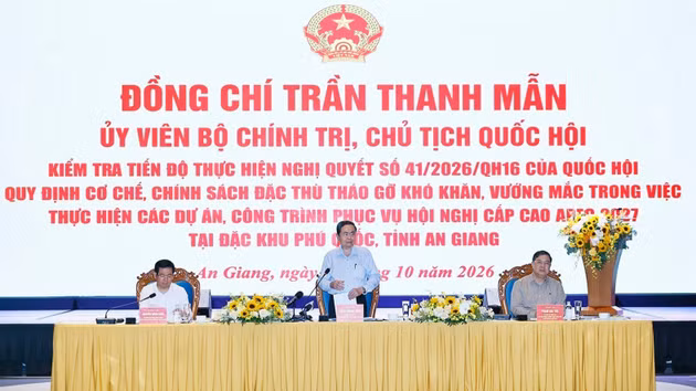 [Foto] Titular del Parlamento vietnamita inspecciona obras y proyectos destinados a Cumbre de APEC