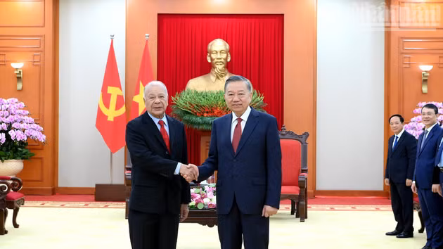 [Foto] Líder partidista vietnamita recibe a dirigente del Partido del Trabajo de México