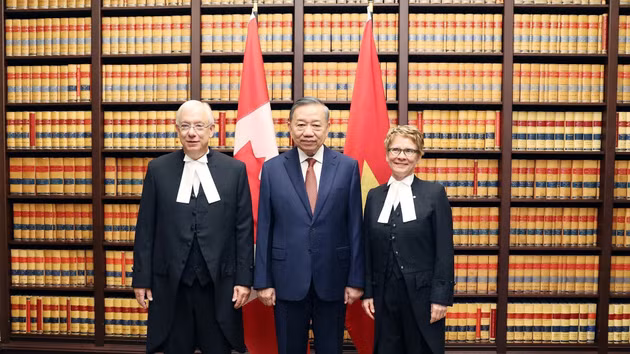 [Foto] Máximo dirigente vietnamita se reúne con con dirigentes legislativos de Canadá