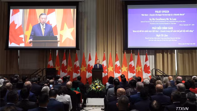[Foto] Máximo dirigente vietnamita pronuncia un discurso sobre política en Canadá