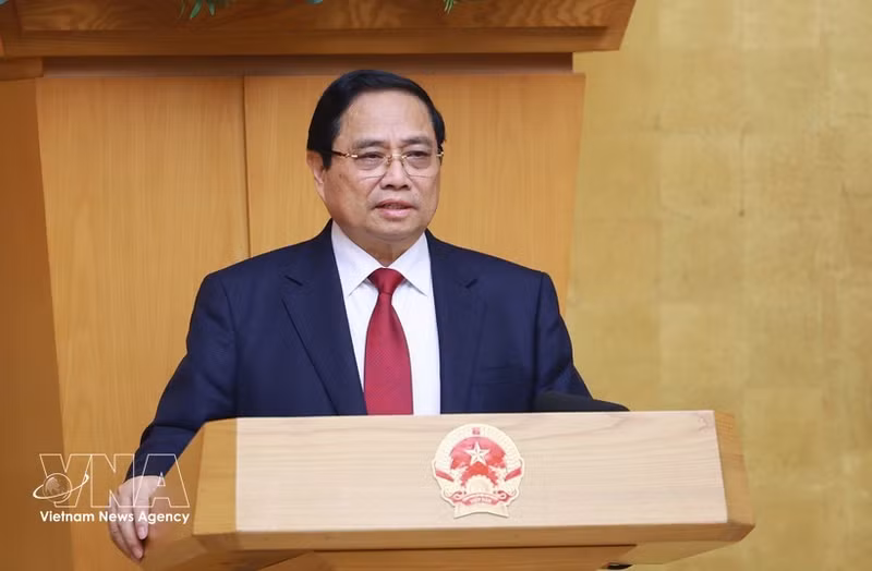 El primer ministro, Pham Minh Chinh, habla en la cita (Foto: VNA)