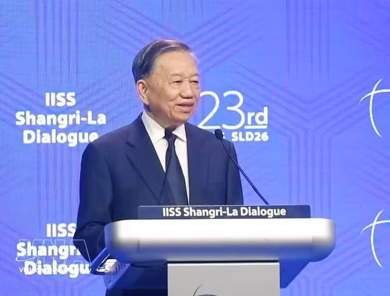 El secretario general del Comité Central del Partido Comunista de Vietnam y presidente del Estado, To Lam, interviene en el XXIII Diálogo de Shangri-La. (Foto: VNA)